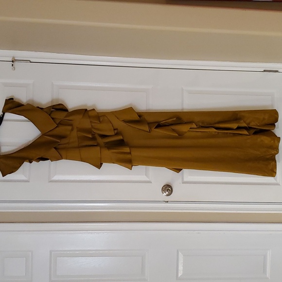 Amur Pearl gorgeous gown NWOT - Picture 8 of 13